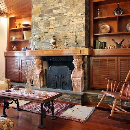 Vintage House Loggos *